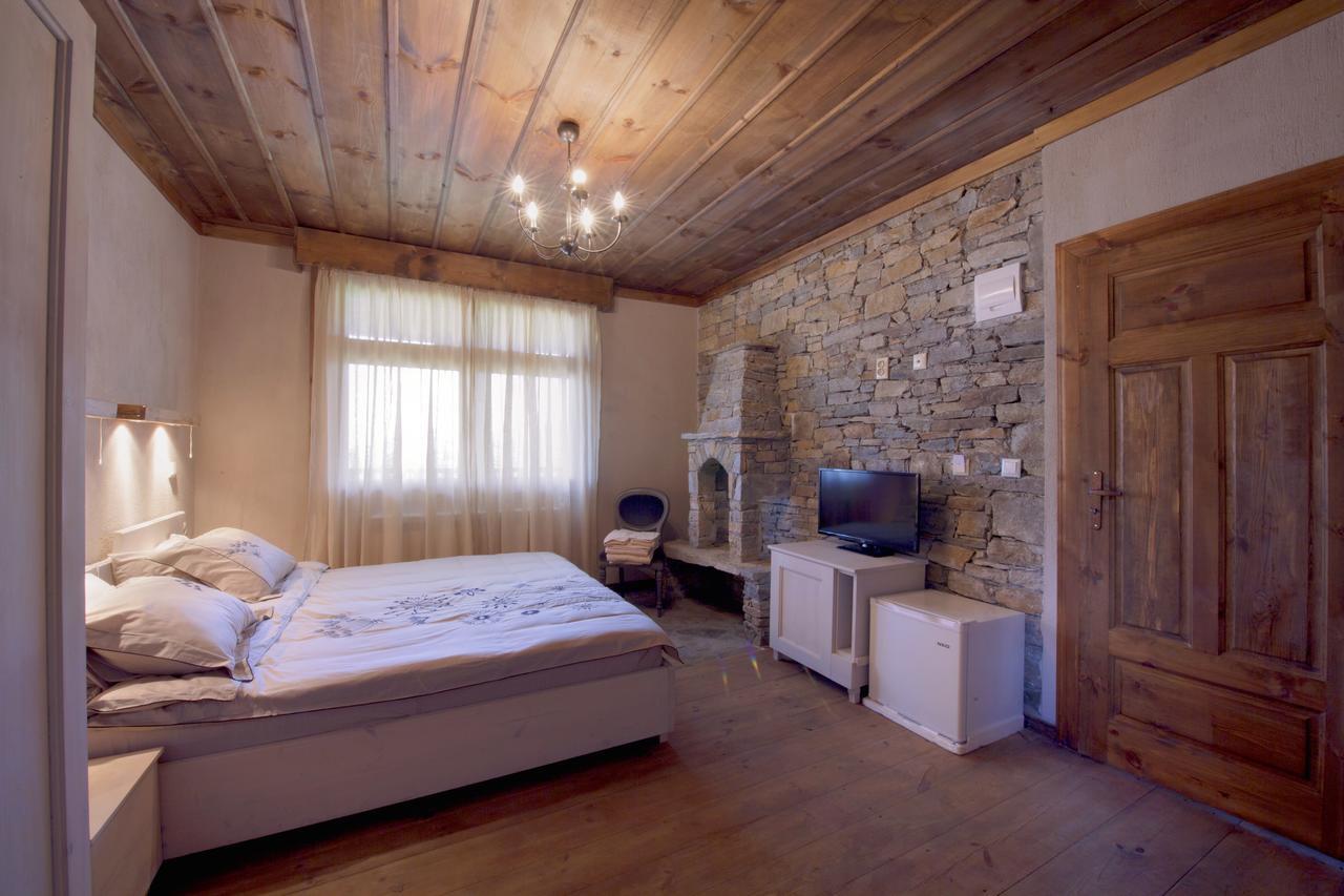 Leshten Guest Homes エクステリア 写真
