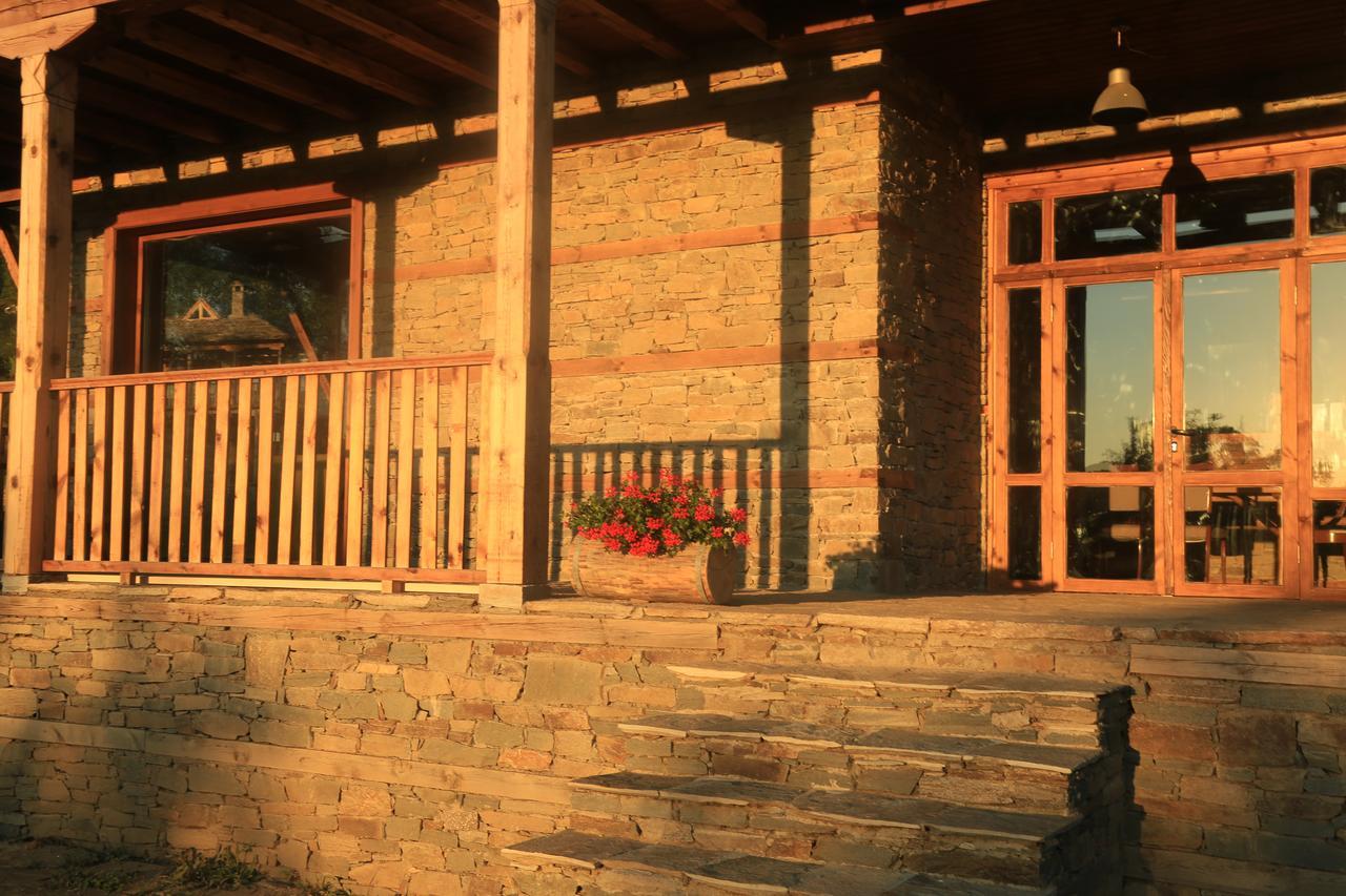 Leshten Guest Homes エクステリア 写真