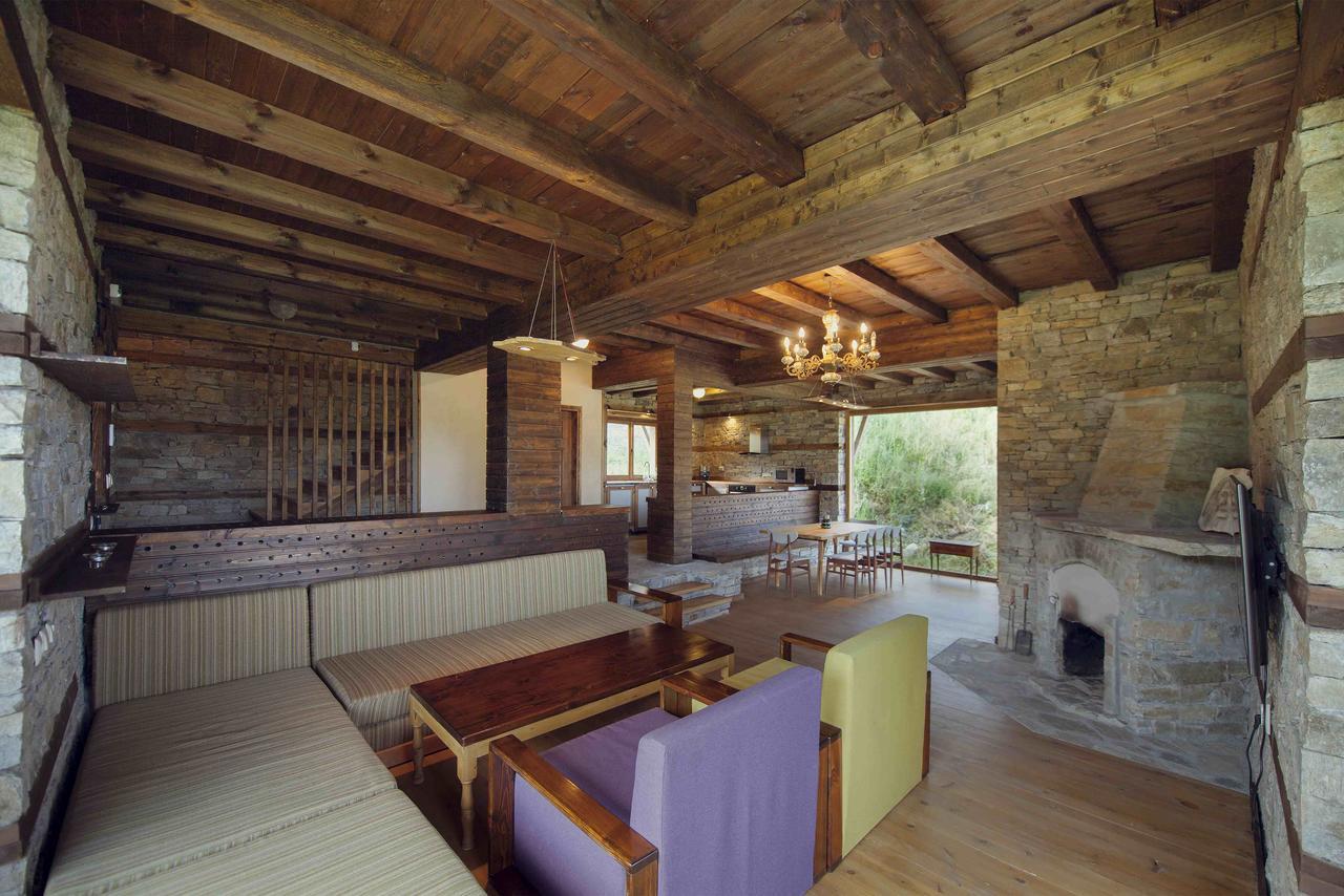 Leshten Guest Homes エクステリア 写真
