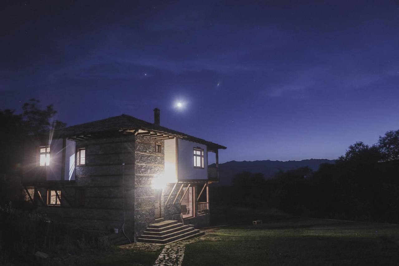 Leshten Guest Homes エクステリア 写真